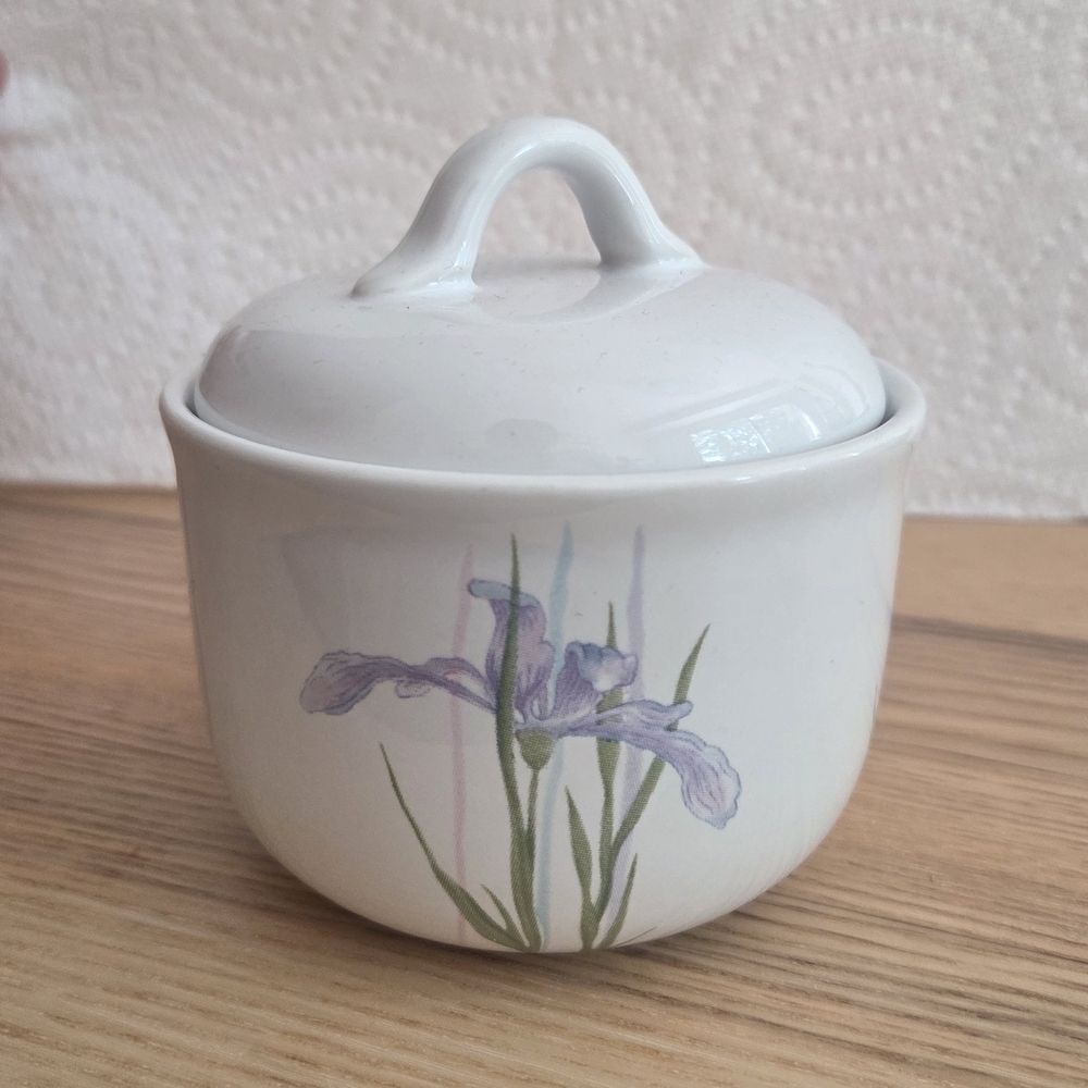Vintage Corelle Shadow Iris Sugar Bowl/Dish with Lid